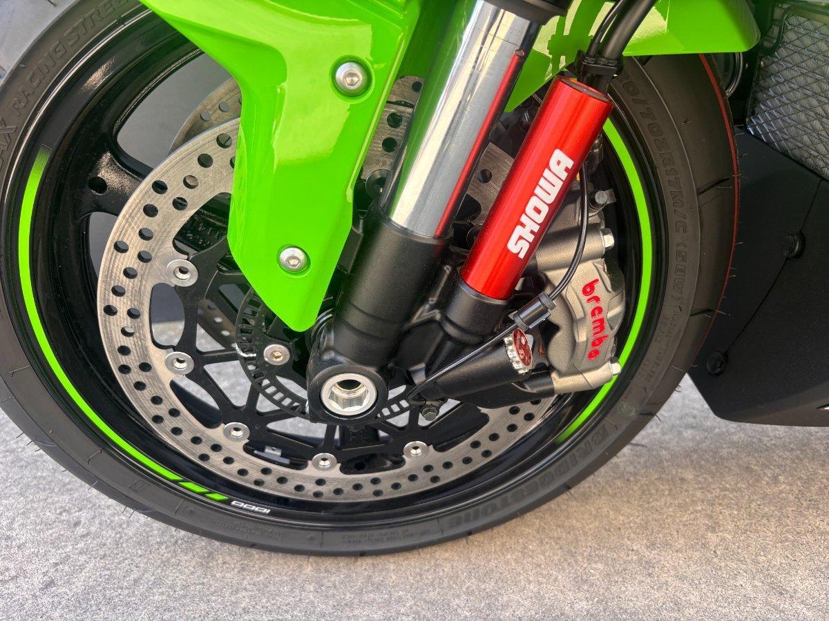 2025 KAWASAKI NINJA ZX-10R SPORTS