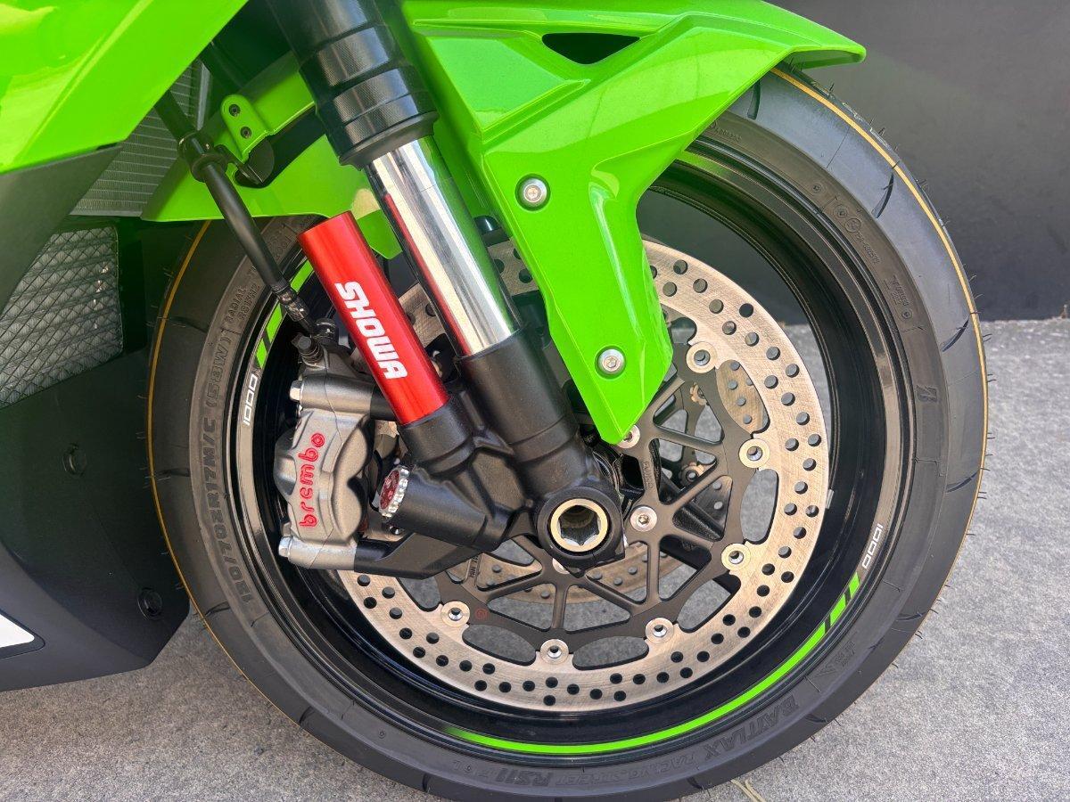 2025 KAWASAKI NINJA ZX-10R SPORTS