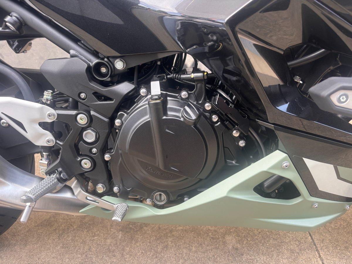 2026 KAWASAKI NINJA 500 SE (LAMS) SPORTS