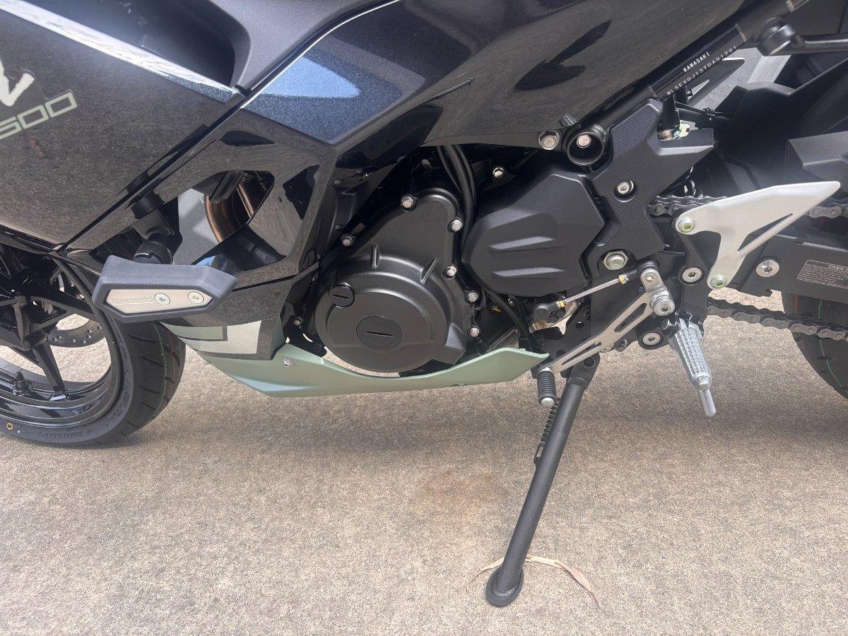 2026 KAWASAKI NINJA 500 SE (LAMS) SPORTS