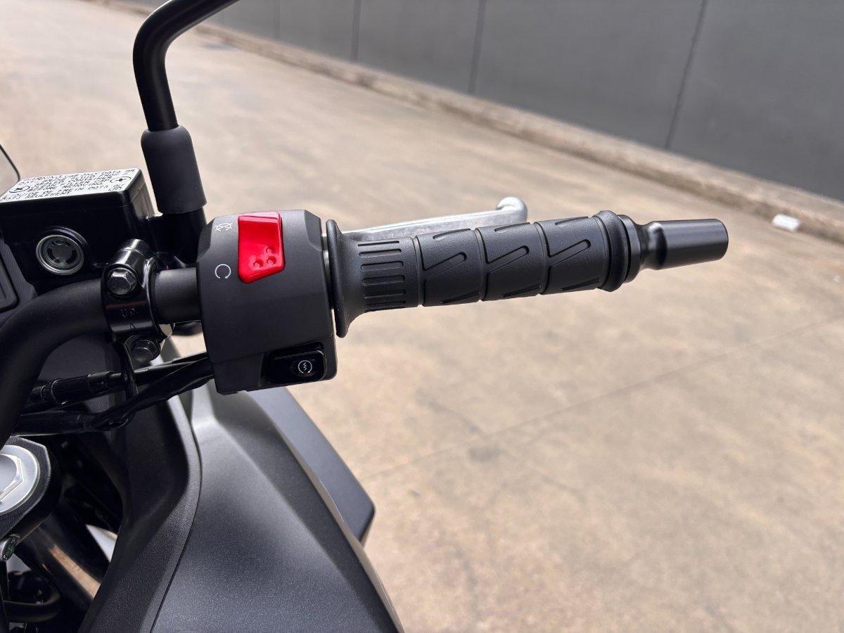 2026 KAWASAKI VERSYS-X 300 SPORTS
