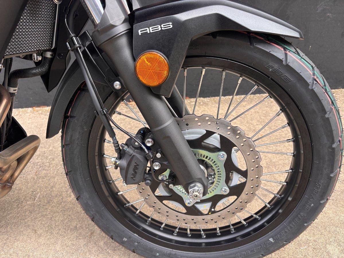 2026 KAWASAKI VERSYS-X 300 SPORTS
