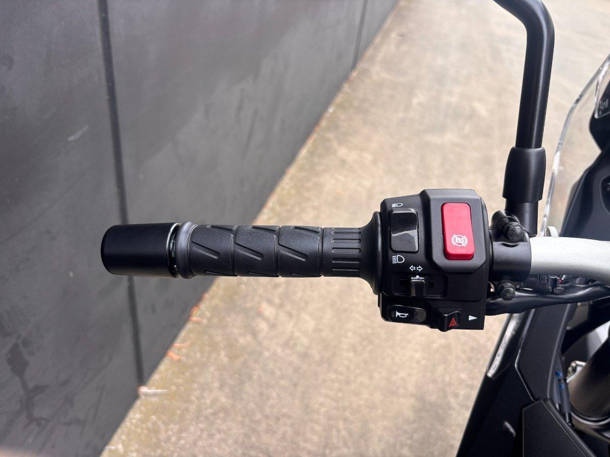 2026 KAWASAKI KLE500 SE DUAL SPORTS