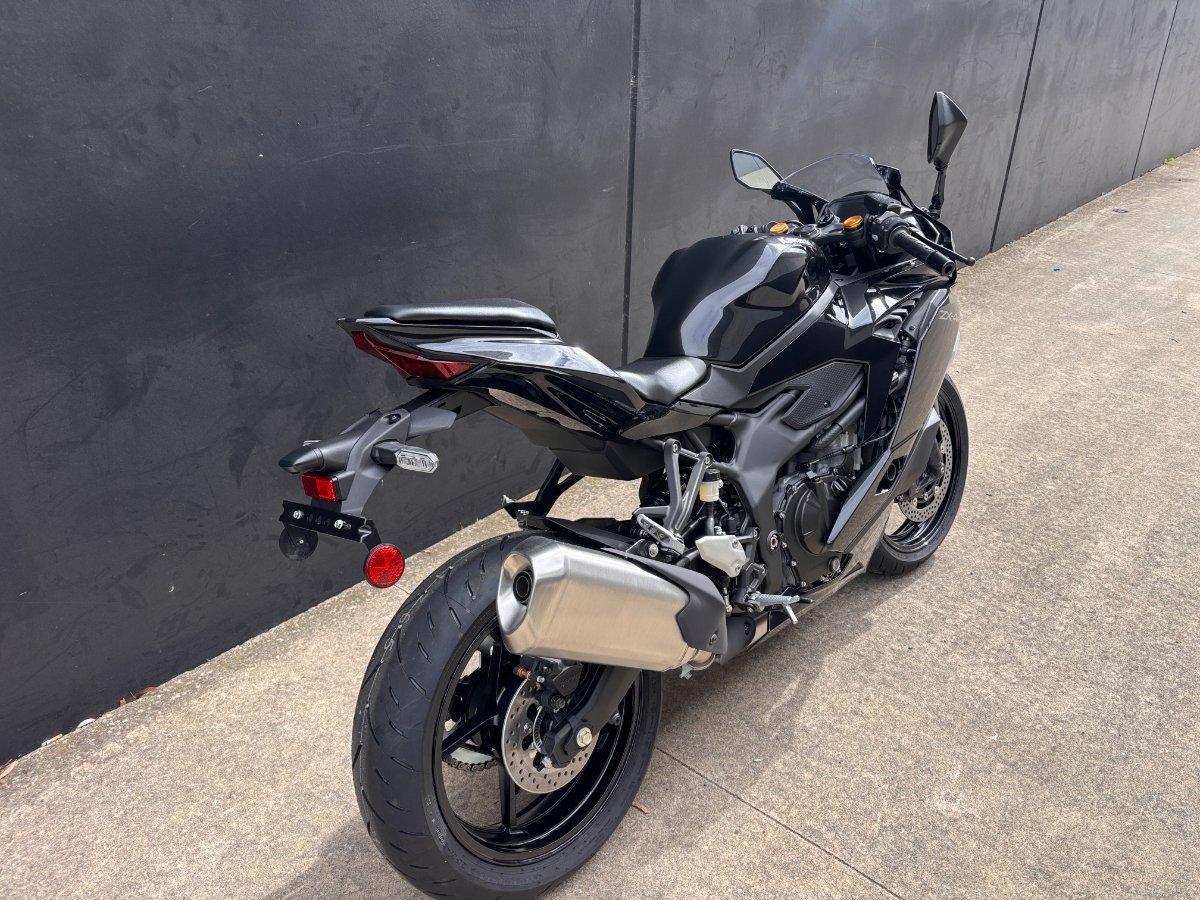 2026 KAWASAKI NINJA 400 ZX-4R SPORTS