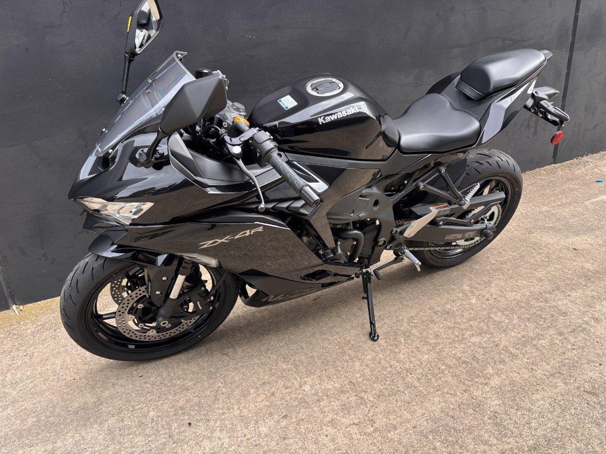 2026 KAWASAKI NINJA 400 ZX-4R SPORTS