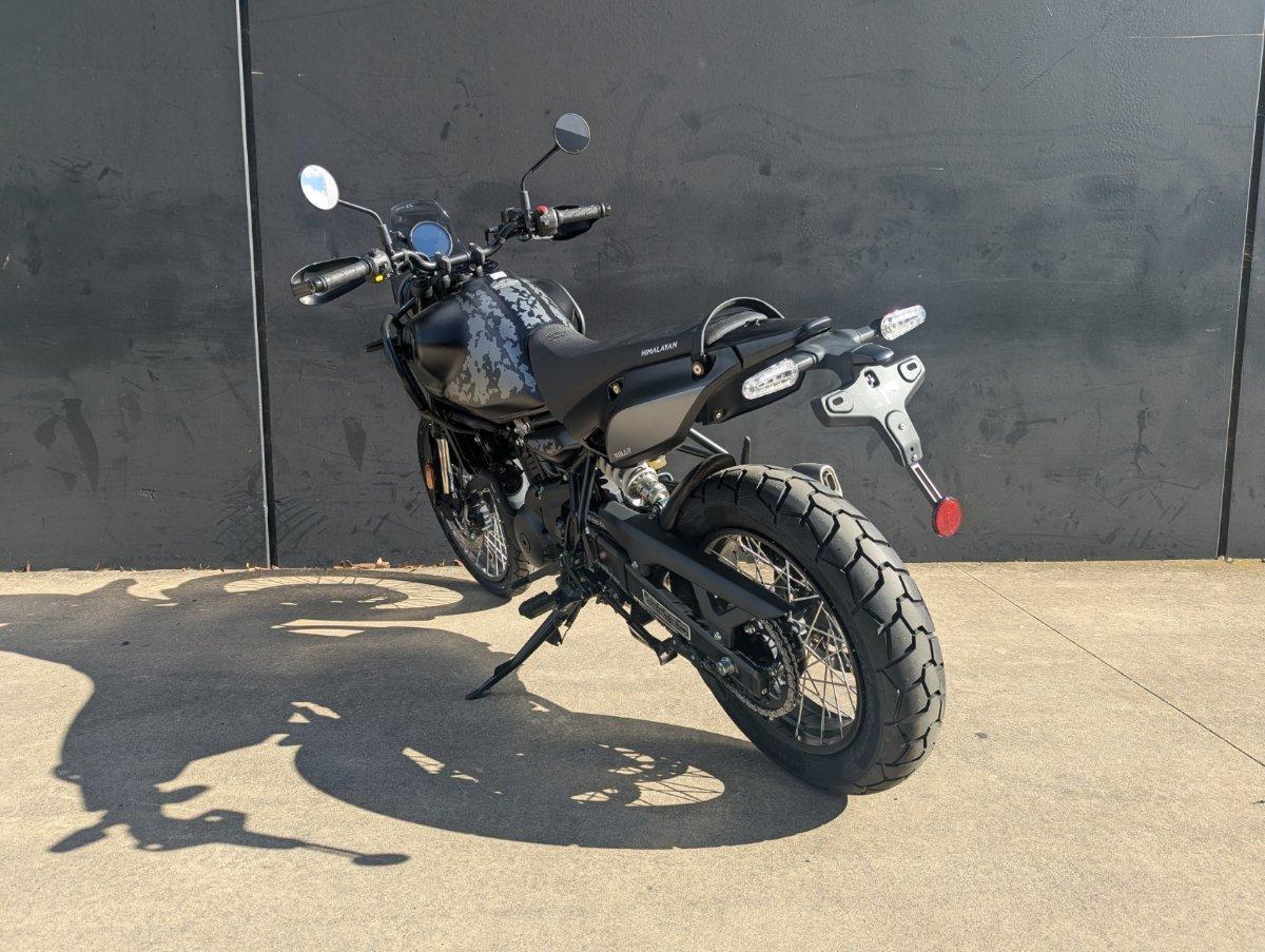 2026 ROYAL ENFIELD HIMALAYAN 450 450 MANA BLACK EDITION ROAD