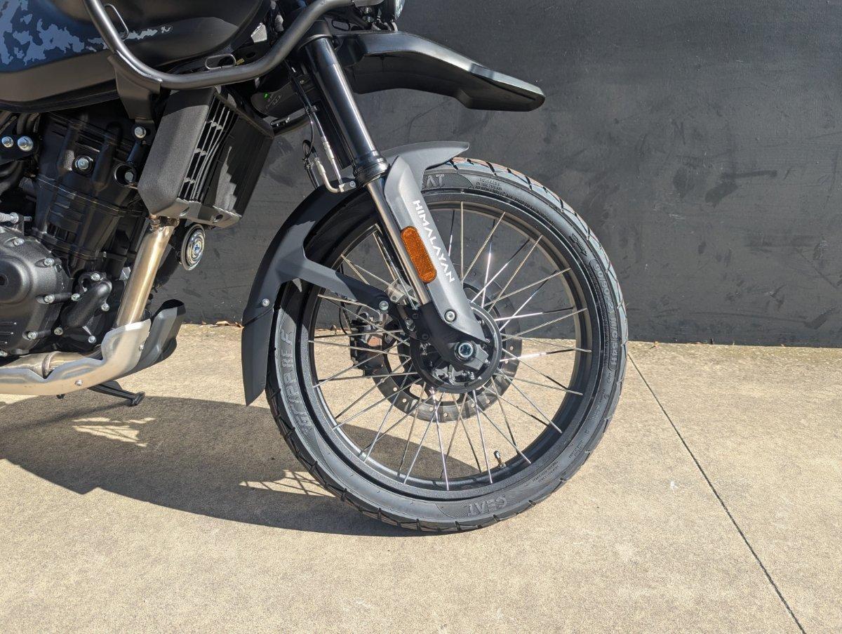 2026 ROYAL ENFIELD HIMALAYAN 450 450 MANA BLACK EDITION ROAD