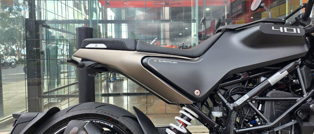 2022 HUSQVARNA SVARTPILEN 401 ROAD
