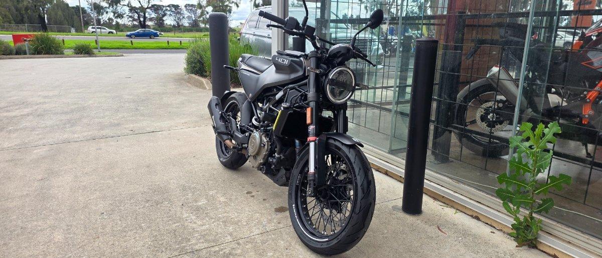 2022 HUSQVARNA SVARTPILEN 401 ROAD
