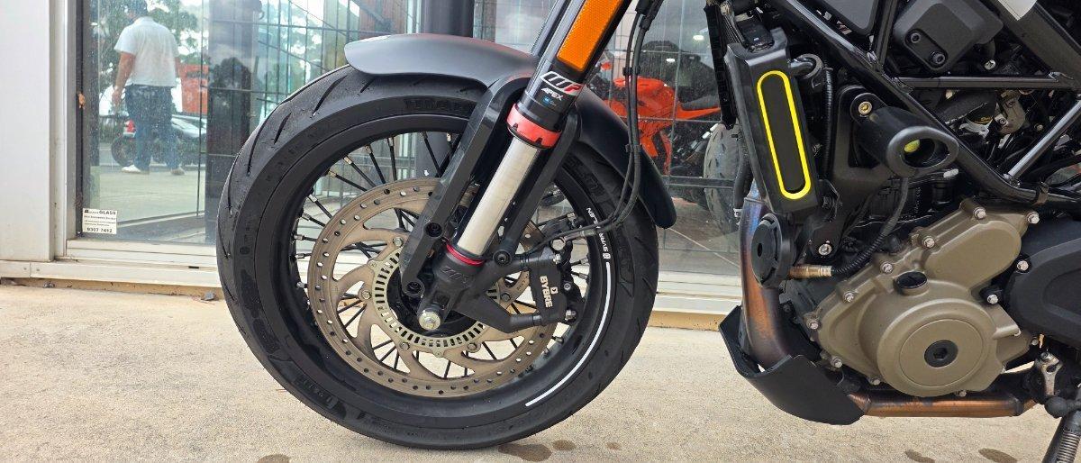 2022 HUSQVARNA SVARTPILEN 401 ROAD