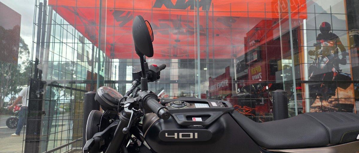 2022 HUSQVARNA SVARTPILEN 401 ROAD