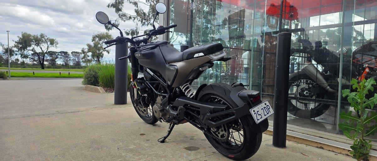 2022 HUSQVARNA SVARTPILEN 401 ROAD