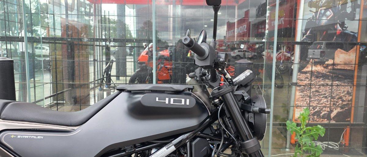 2022 HUSQVARNA SVARTPILEN 401 ROAD