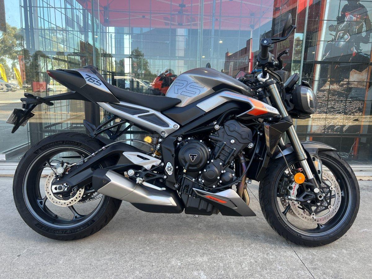 2023 TRIUMPH STREET TRIPLE RS ROAD
