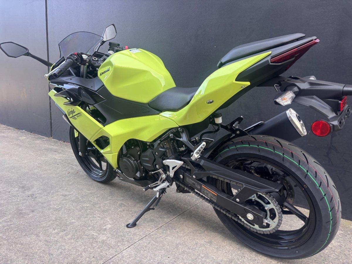 2026 KAWASAKI NINJA 500 SPORTS