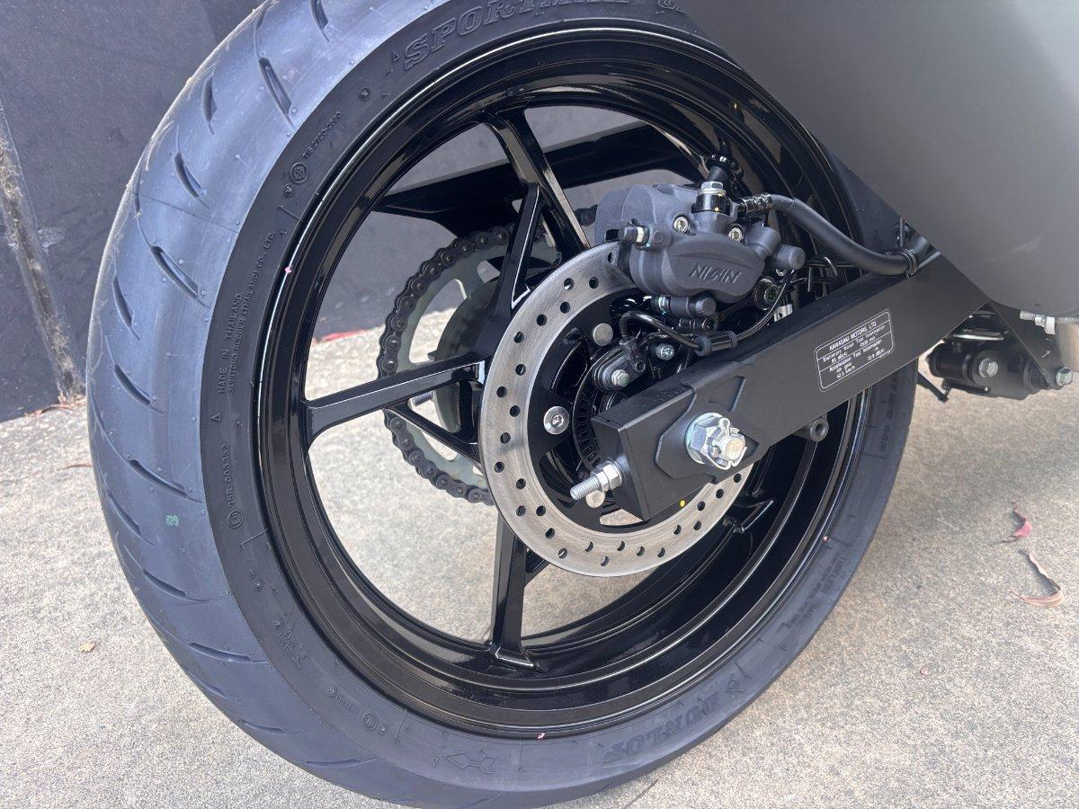 2026 KAWASAKI NINJA 500 SPORTS
