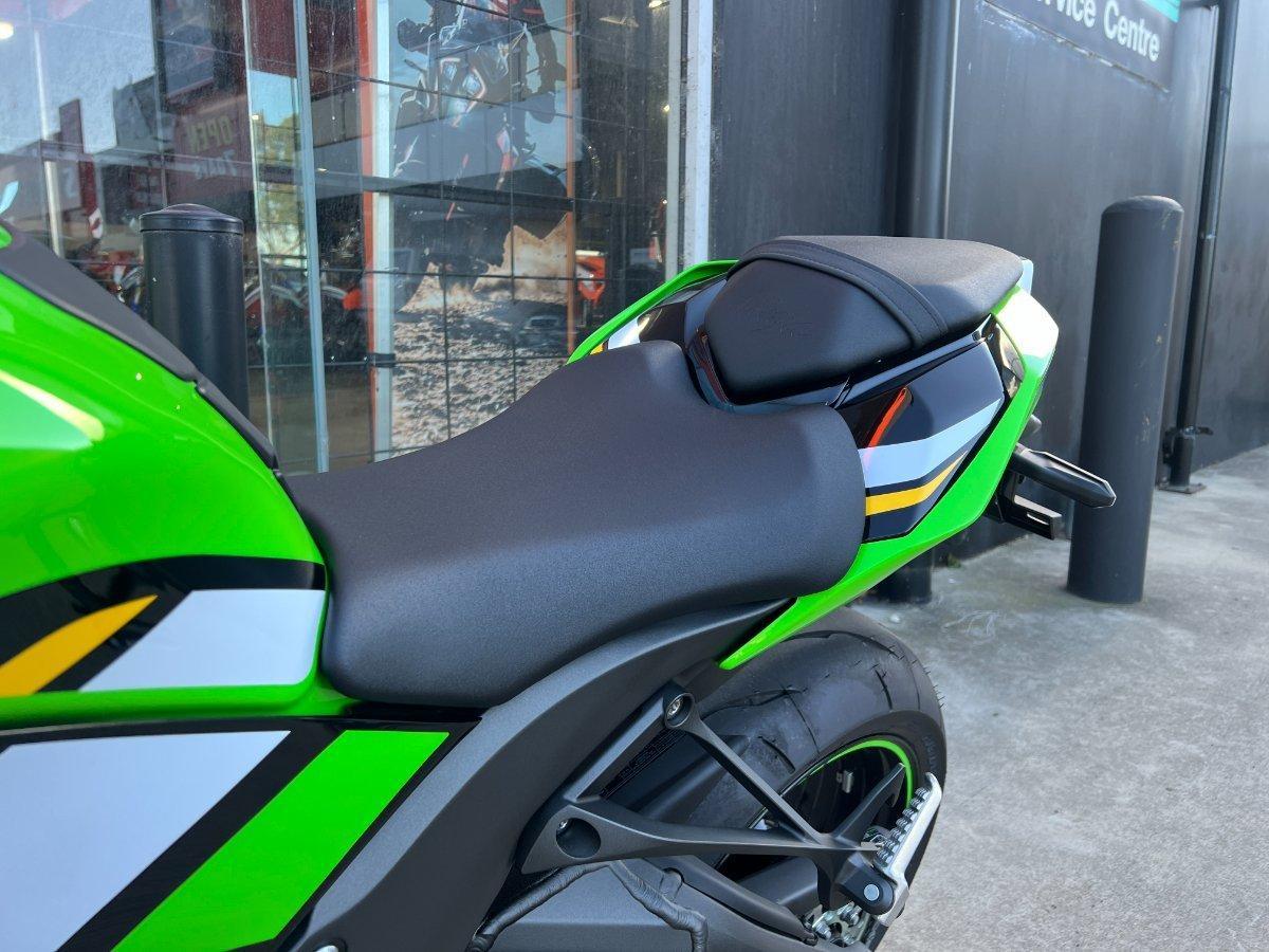 2025 KAWASAKI NINJA ZX-10R SPORTS