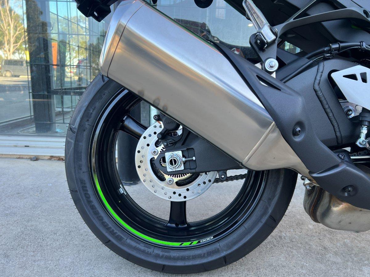 2025 KAWASAKI NINJA ZX-10R SPORTS