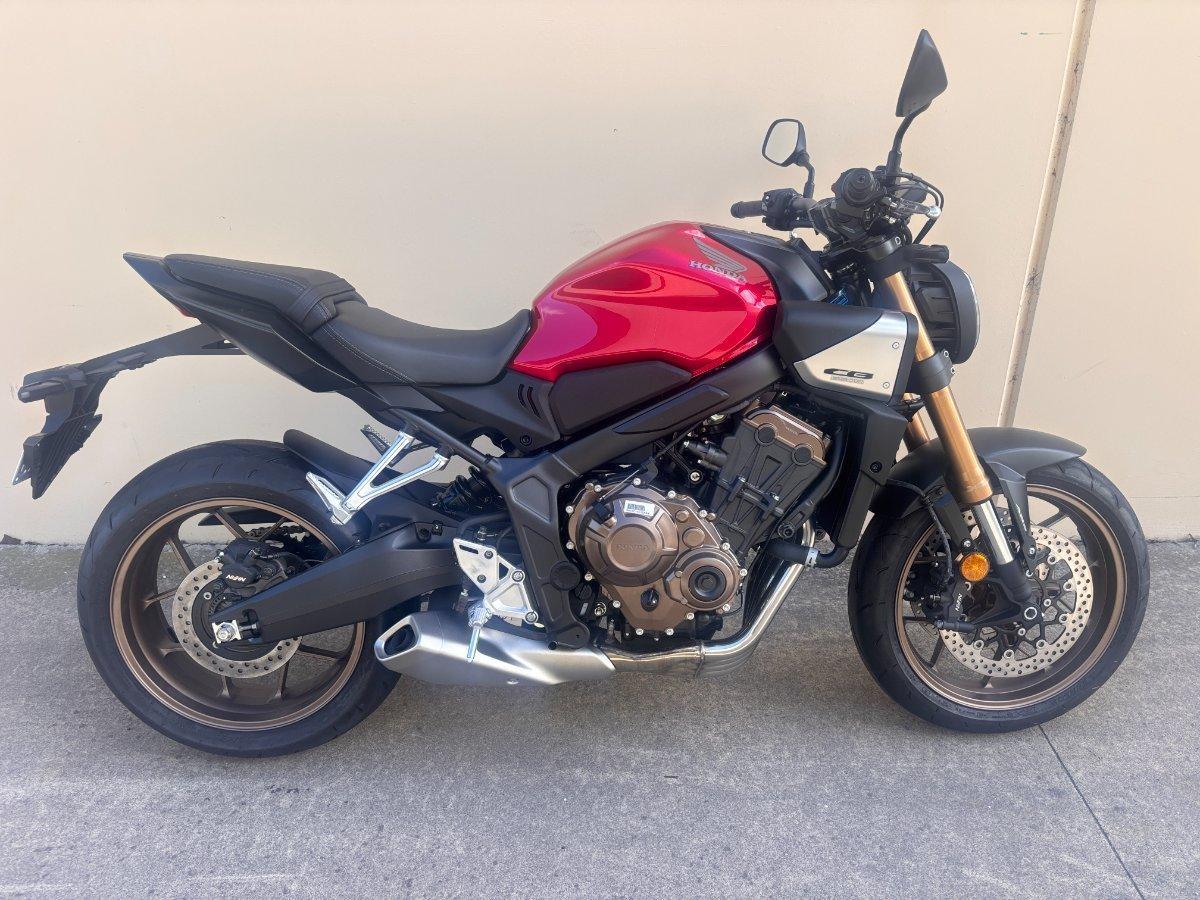 2025 HONDA CB650R SPORTS