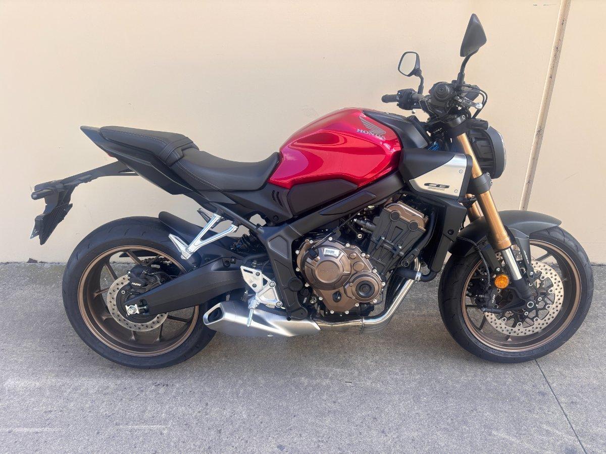 2025 HONDA CB650R SPORTS