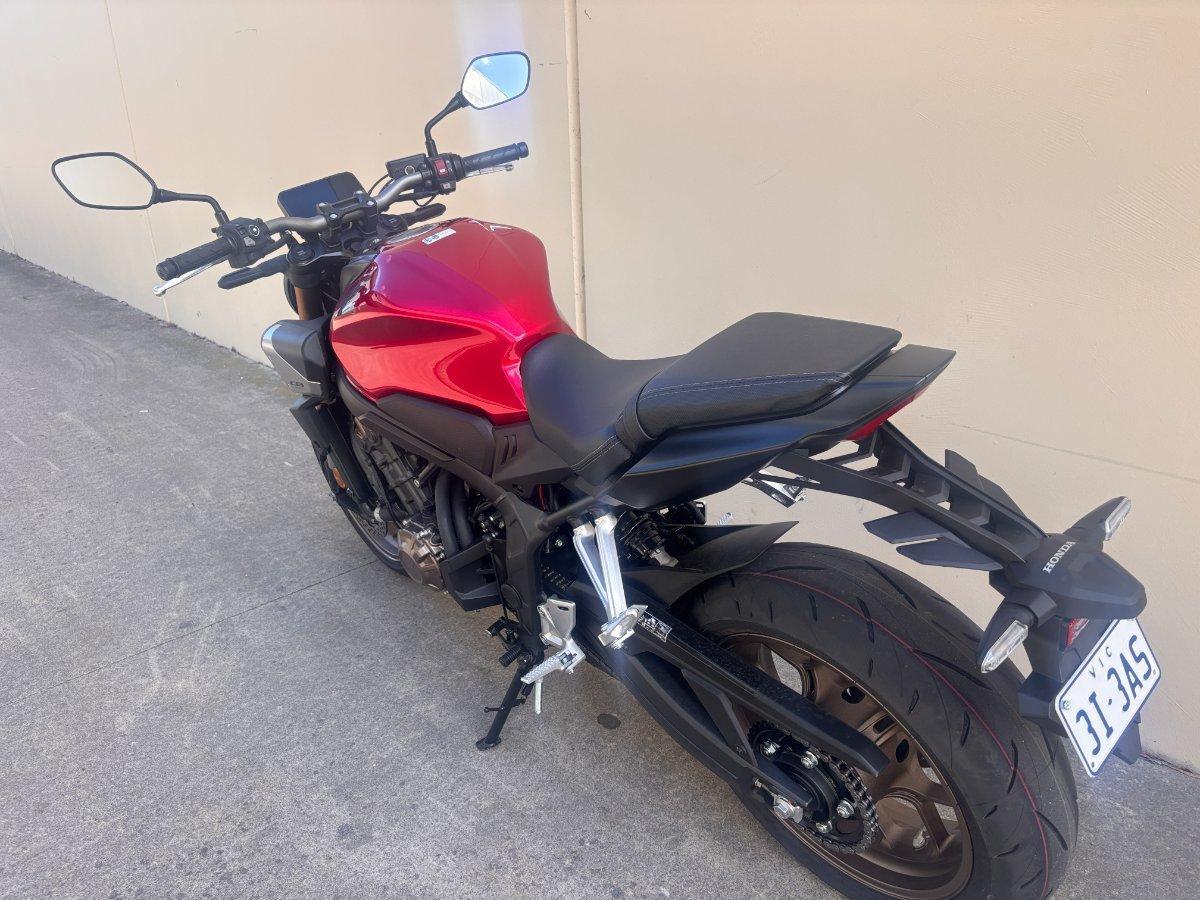 2025 HONDA CB650R SPORTS