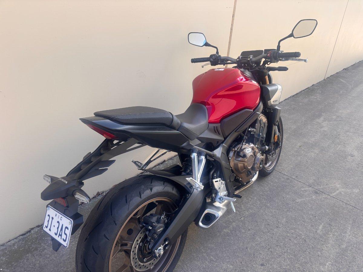 2025 HONDA CB650R SPORTS