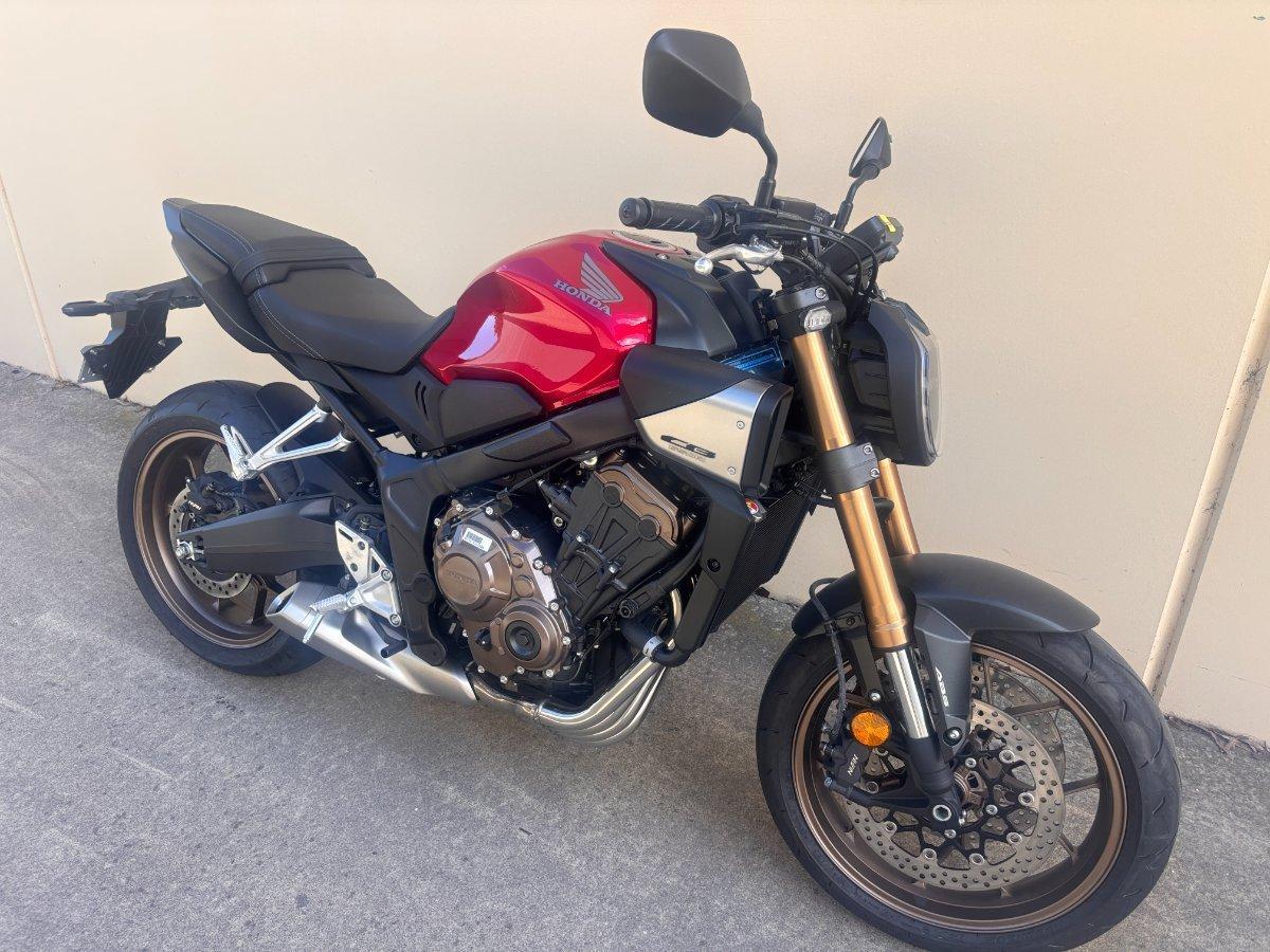 2025 HONDA CB650R SPORTS