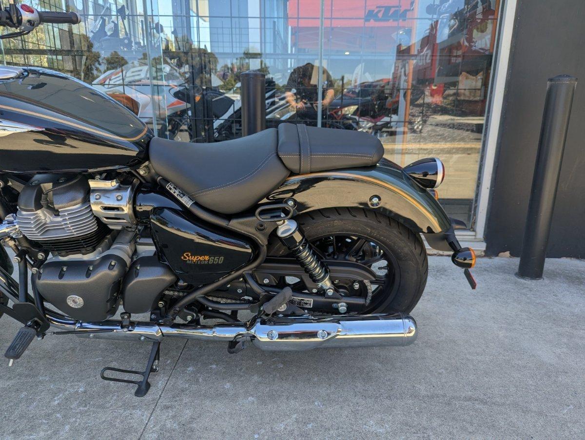 2026 ROYAL ENFIELD SUPER METEOR 650 ROAD