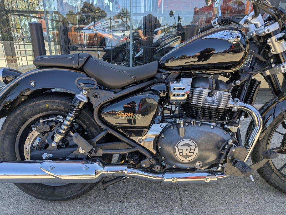 2026 ROYAL ENFIELD SUPER METEOR 650 ROAD