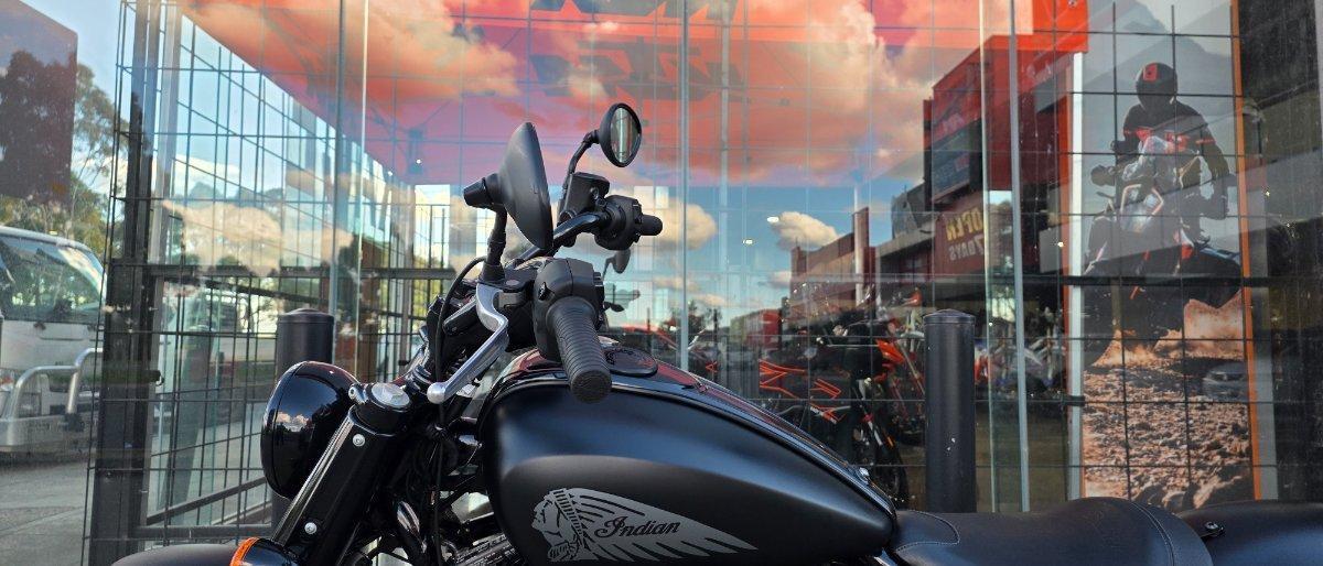 2023 INDIAN PURSUIT DARK HORSE PREMIUM ROAD