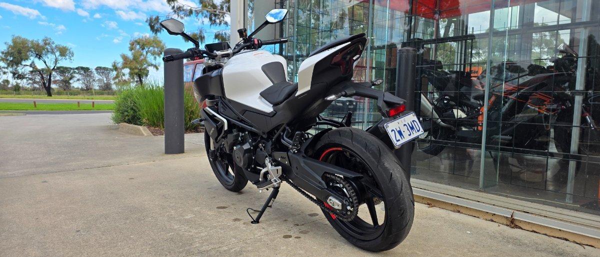 2024 CF MOTO 450 NK ROAD