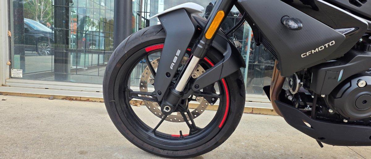 2024 CF MOTO 450 NK ROAD