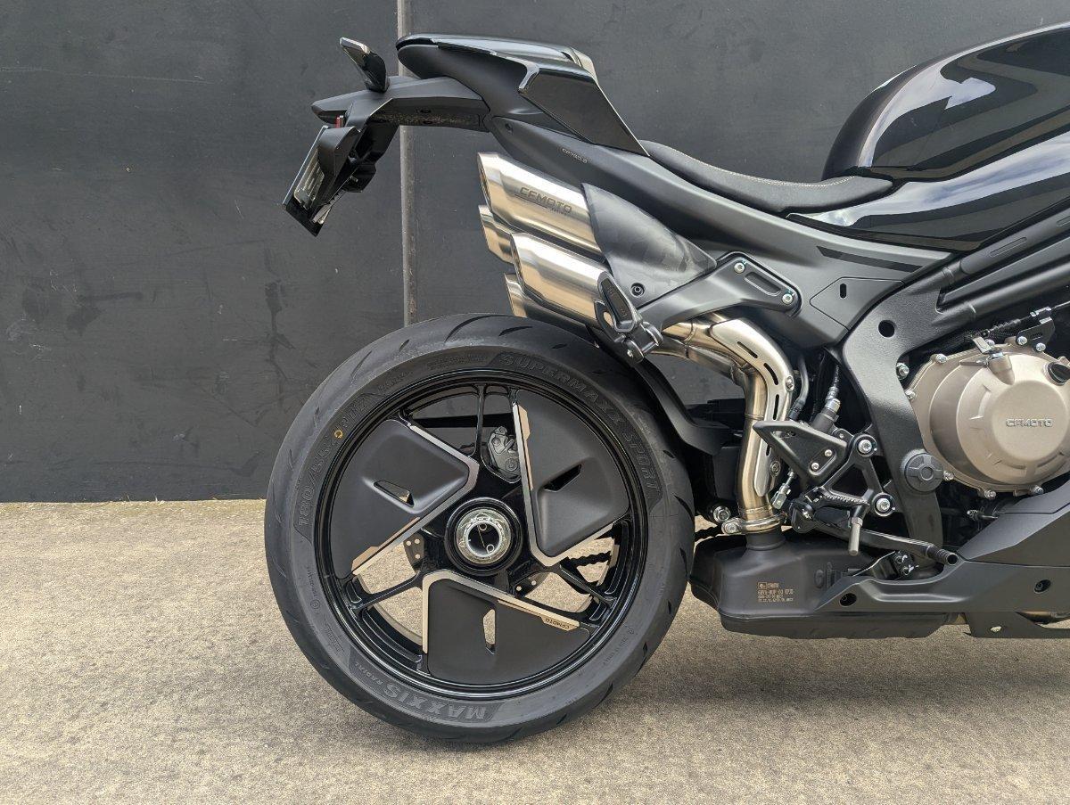 2026 CF MOTO 750 SR S ROAD