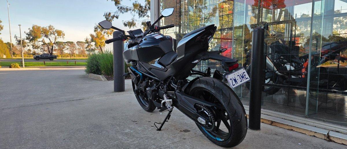 2024 CF MOTO 450 NK ROAD