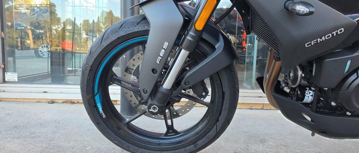 2024 CF MOTO 450 NK ROAD