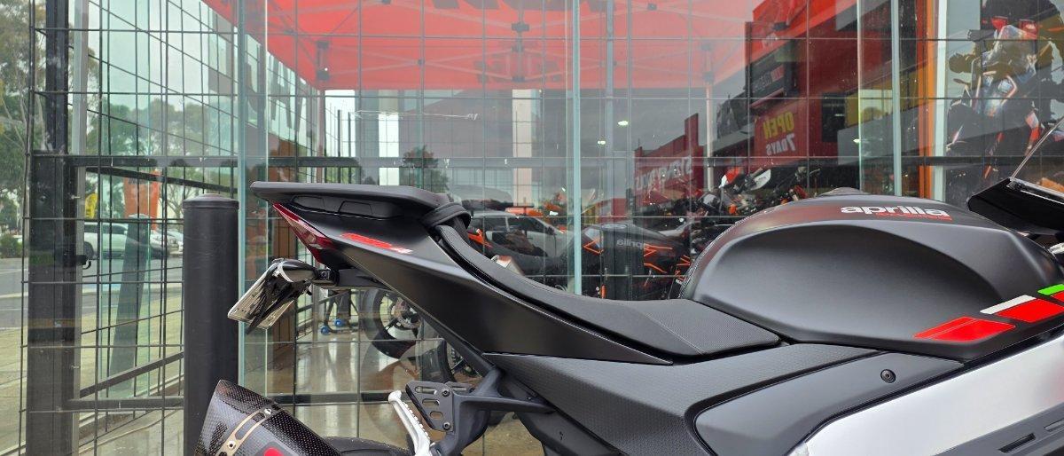 2024 APRILIA RSV4 SPORTS