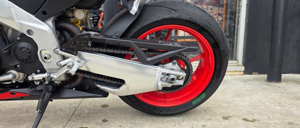 2024 APRILIA RSV4 SPORTS