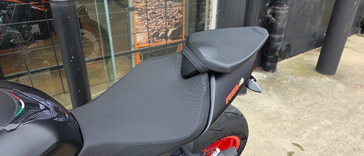 2024 APRILIA RSV4 SPORTS