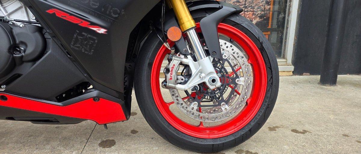2024 APRILIA RSV4 SPORTS