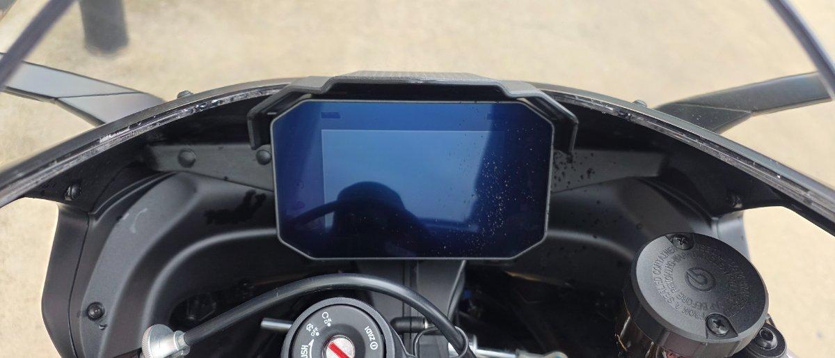 2024 APRILIA RSV4 SPORTS