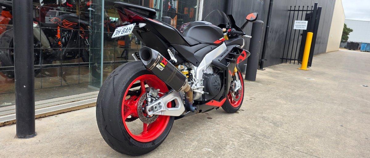 2024 APRILIA RSV4 SPORTS