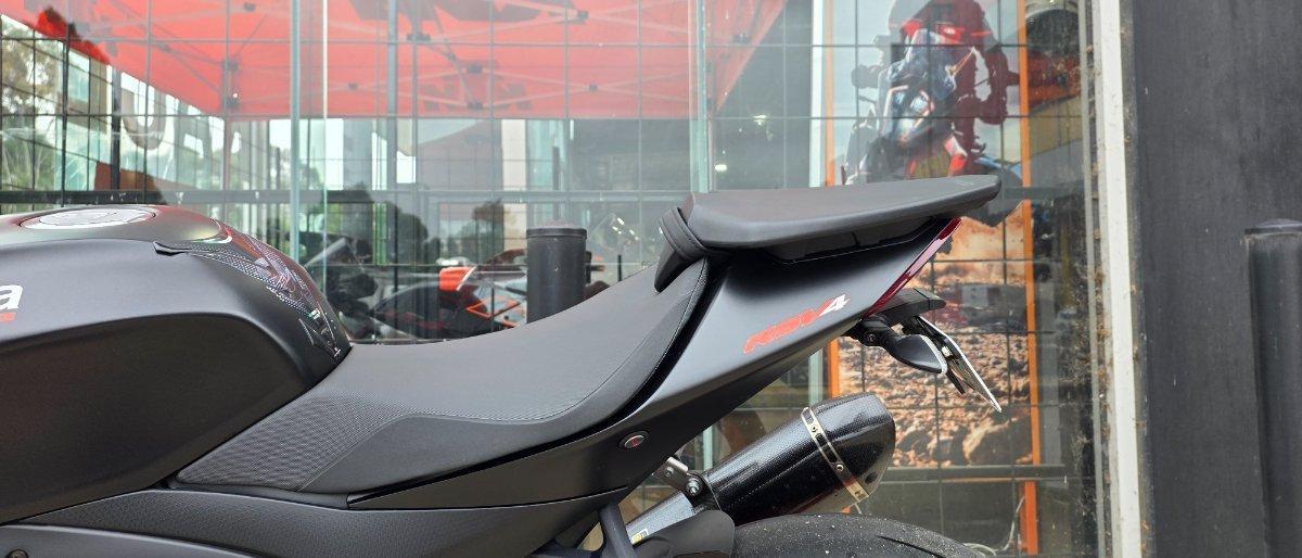 2024 APRILIA RSV4 SPORTS