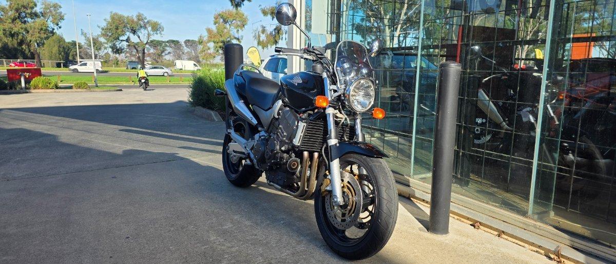 2007 HONDA CB900F HORNET ROAD