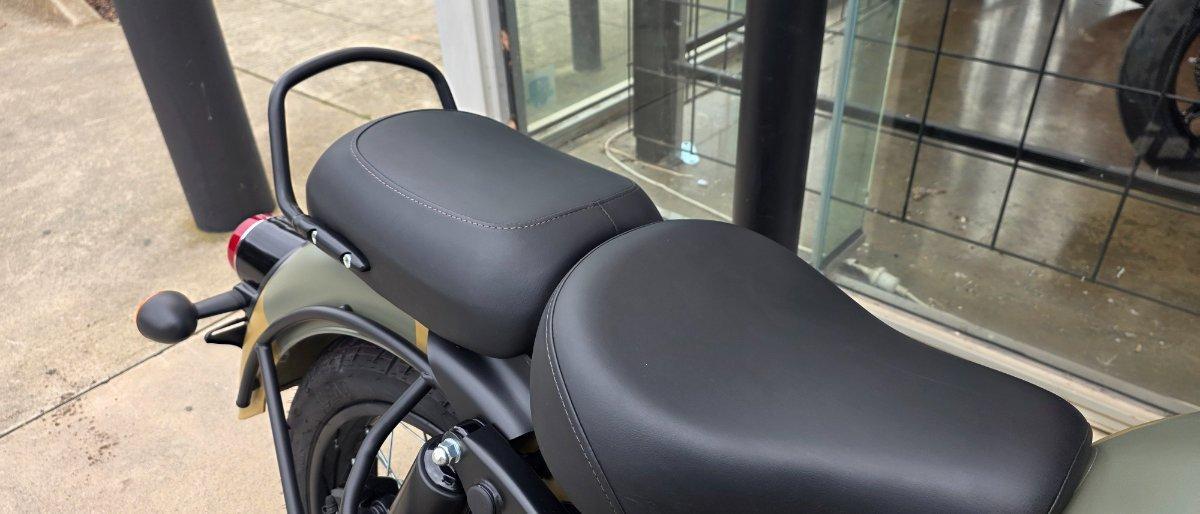 2025 ROYAL ENFIELD CLASSIC 350 SIGNALS ROAD