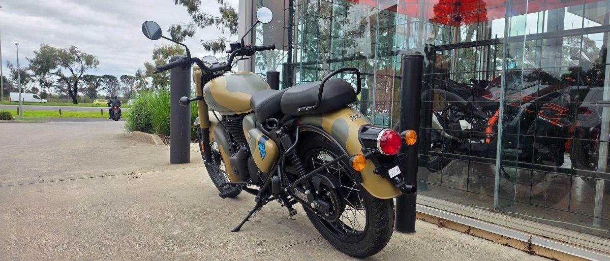 2025 ROYAL ENFIELD CLASSIC 350 SIGNALS ROAD