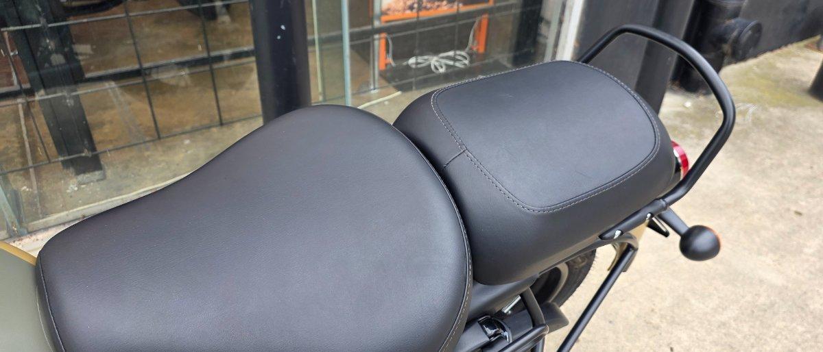 2025 ROYAL ENFIELD CLASSIC 350 SIGNALS ROAD
