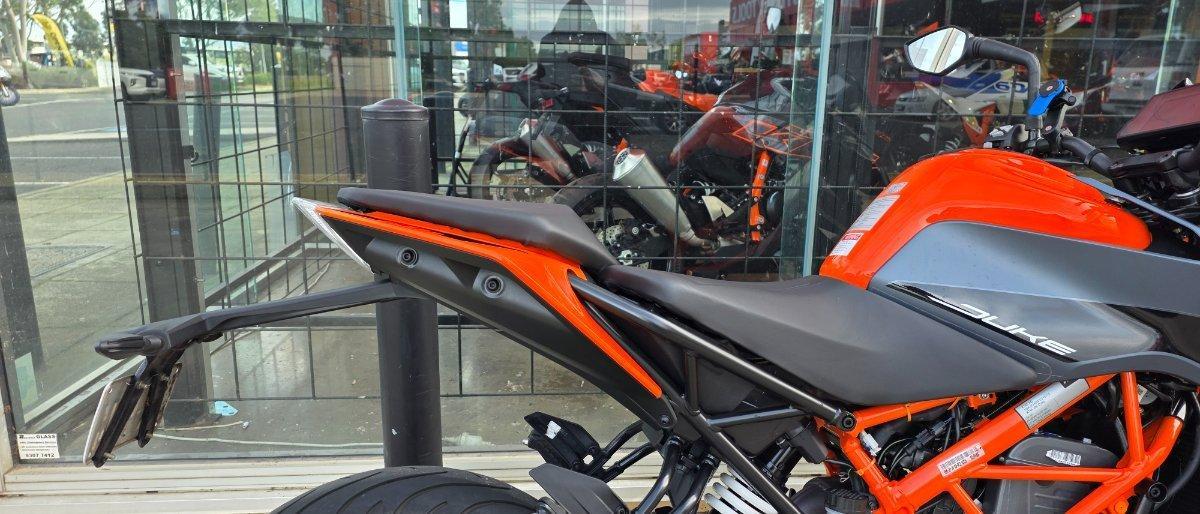 2023 KTM 390 DUKE ROAD