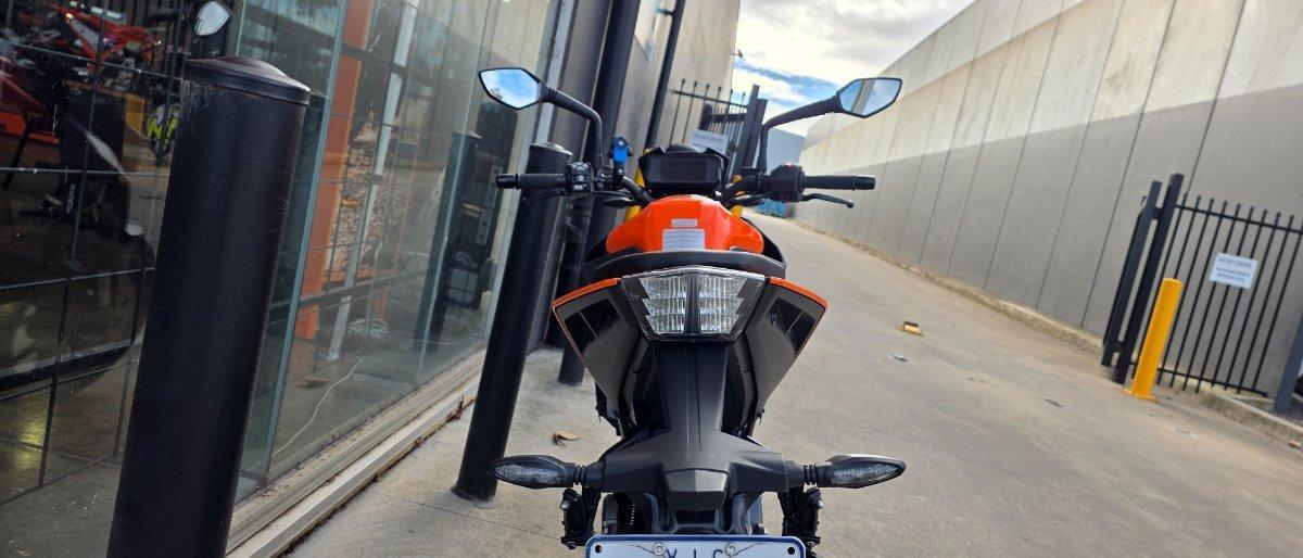 2023 KTM 390 DUKE ROAD