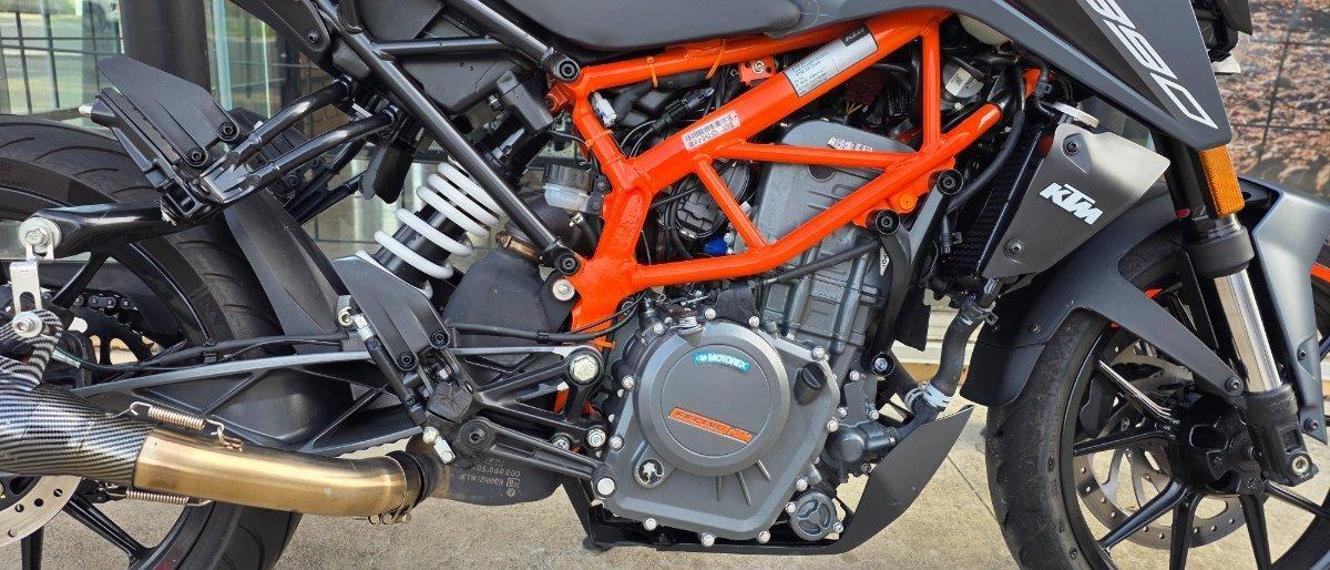 2023 KTM 390 DUKE ROAD