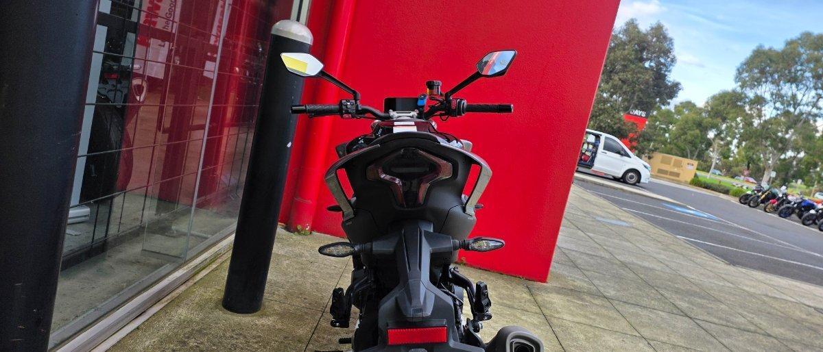2025 CF MOTO 450 NK ROAD